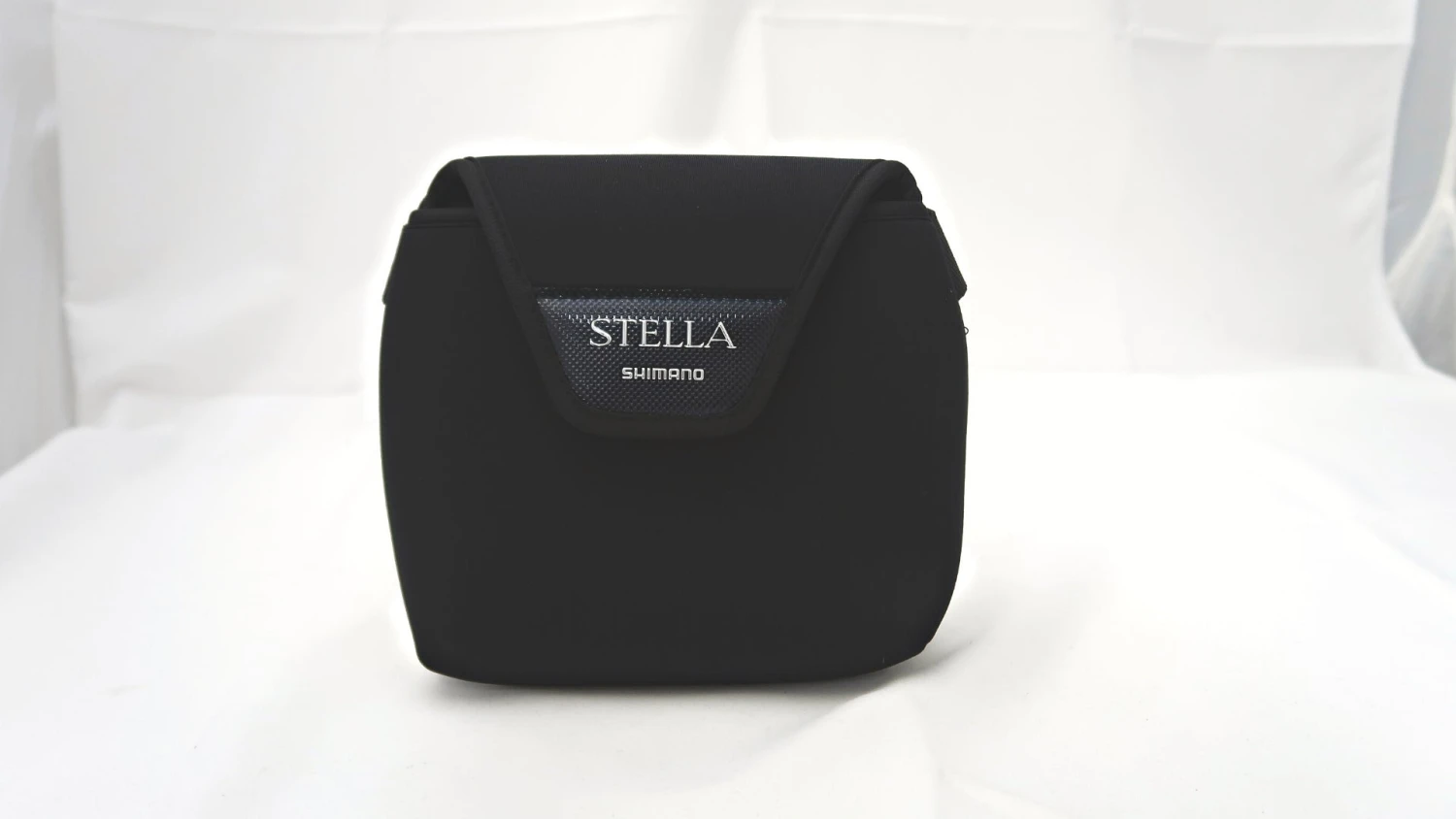 Shimano 2019/2020 Stella SW Original Reel Bag 4 Shimano 2019/2020 Stella SW Original Reel Bag - Image 2